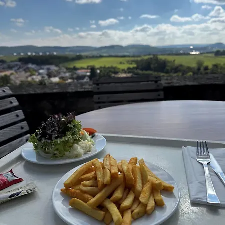 Апарт-отель Burg Stettenfels